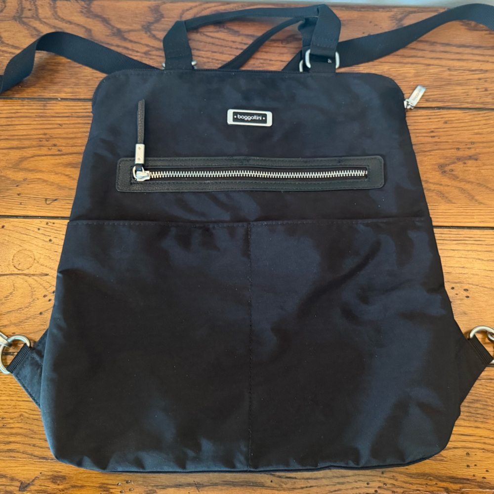 Baggallini Backpack - Black